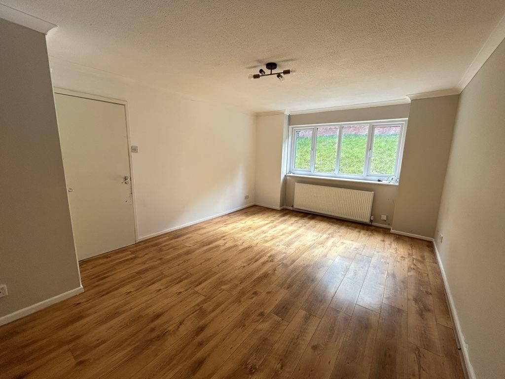 Property photo 2 of 17 Photo 2
