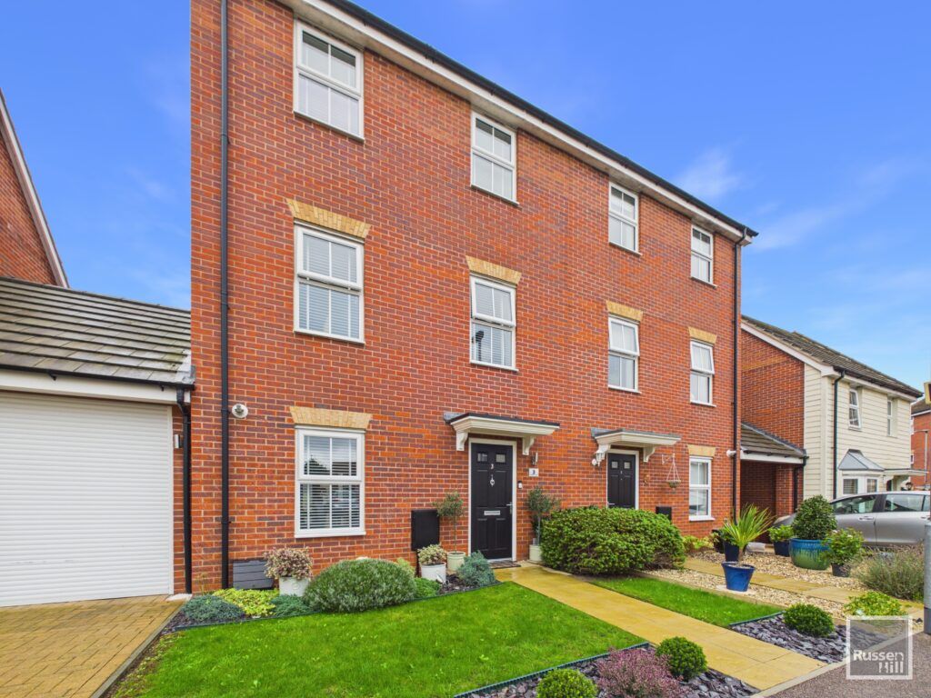 Property photo 1 of 35