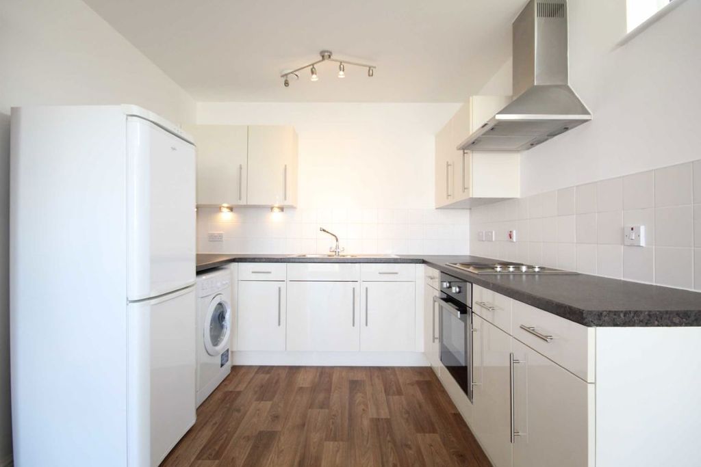 Property photo 2 of 3