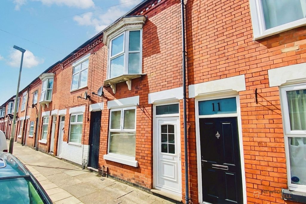 Property photo 1 of 19