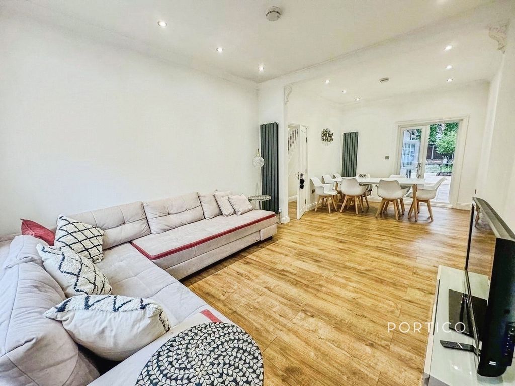 Property photo 2 of 14 Pbox-Img.Jpg