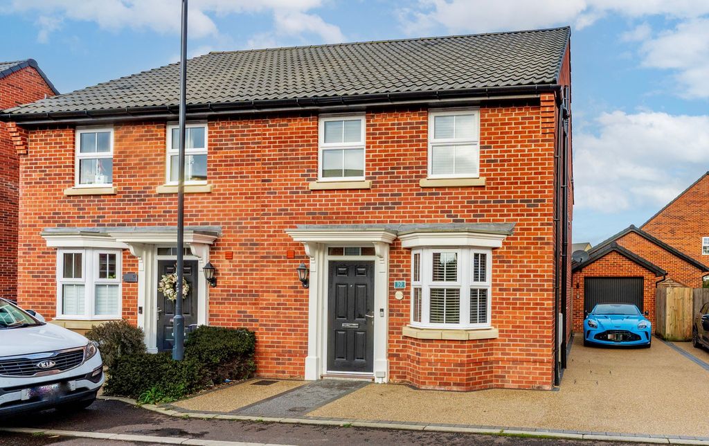 Property photo 1 of 23