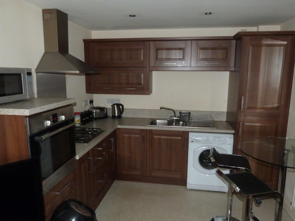 Property photo 3 of 6 Kitchen