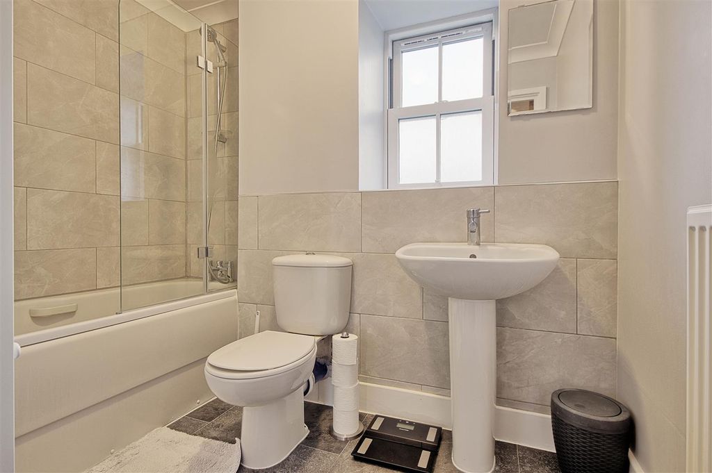 Additional image 8 of 1 bed flat for saleSt. Matthews Gardens, Cambridge CB1