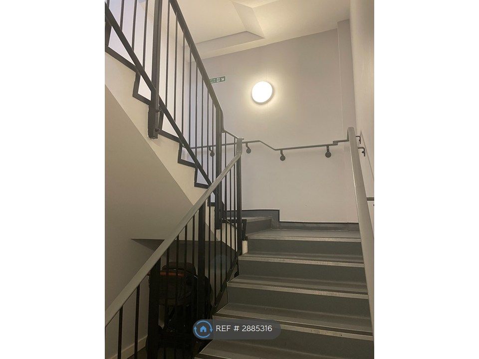 Property photo 3 of 18 Stairs To Reach 1st Floor