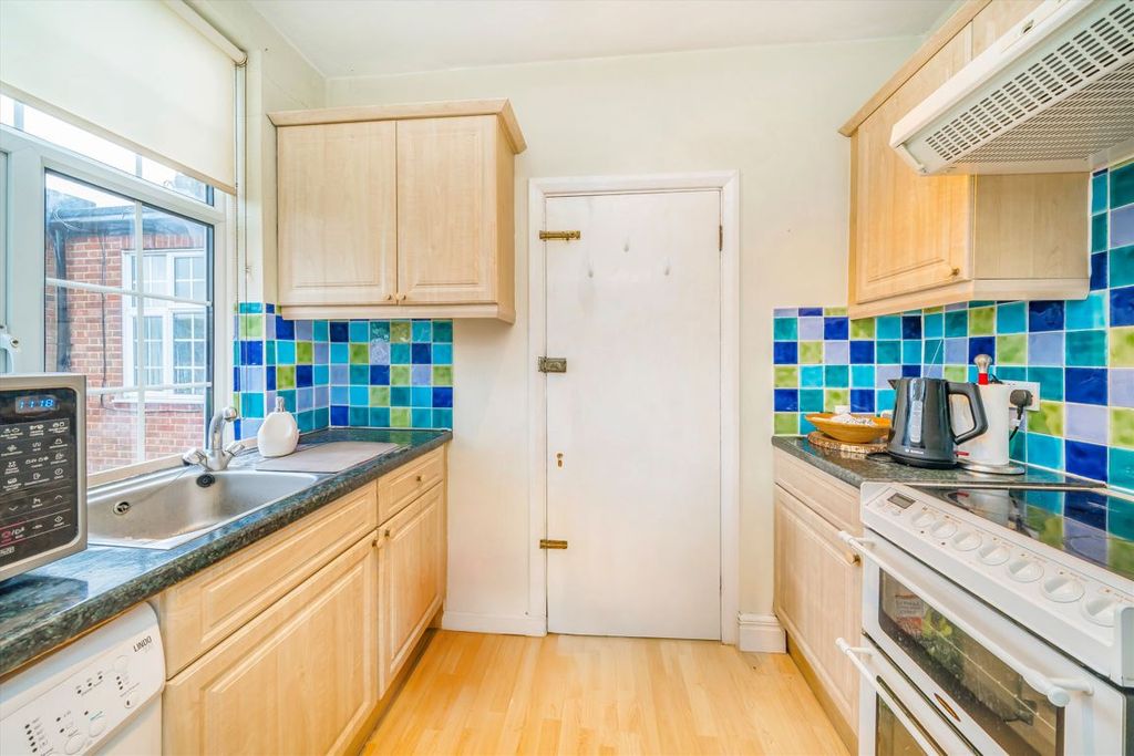 Property photo 3 of 7