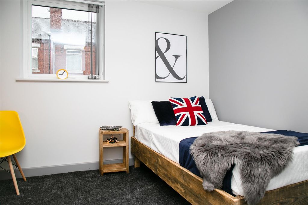 Property photo 2 of 12 Terry_Road-53.Jpg