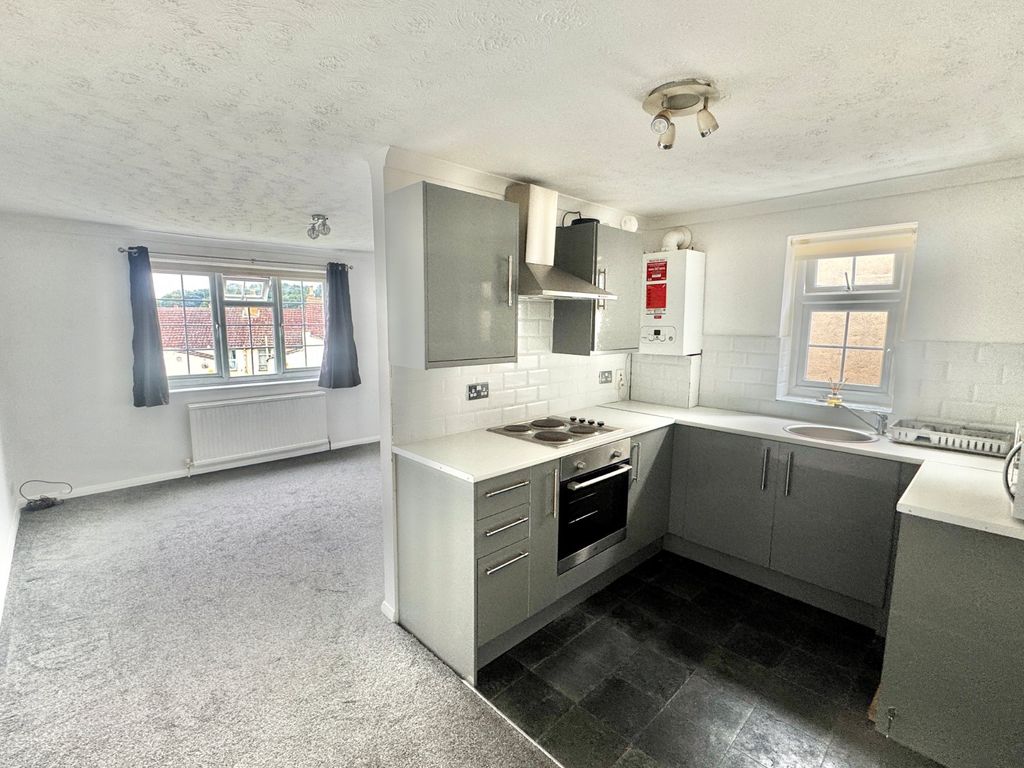 Property photo 3 of 8 Open Plan Living