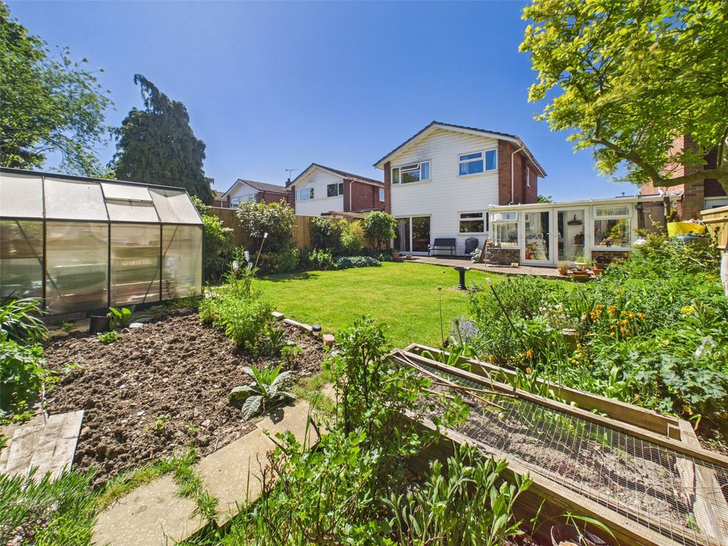 Property photo 2 of 15 Picture No. 12