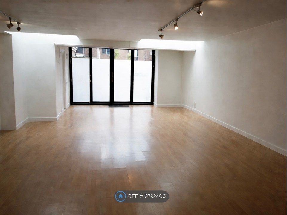 Property photo 1 of 33