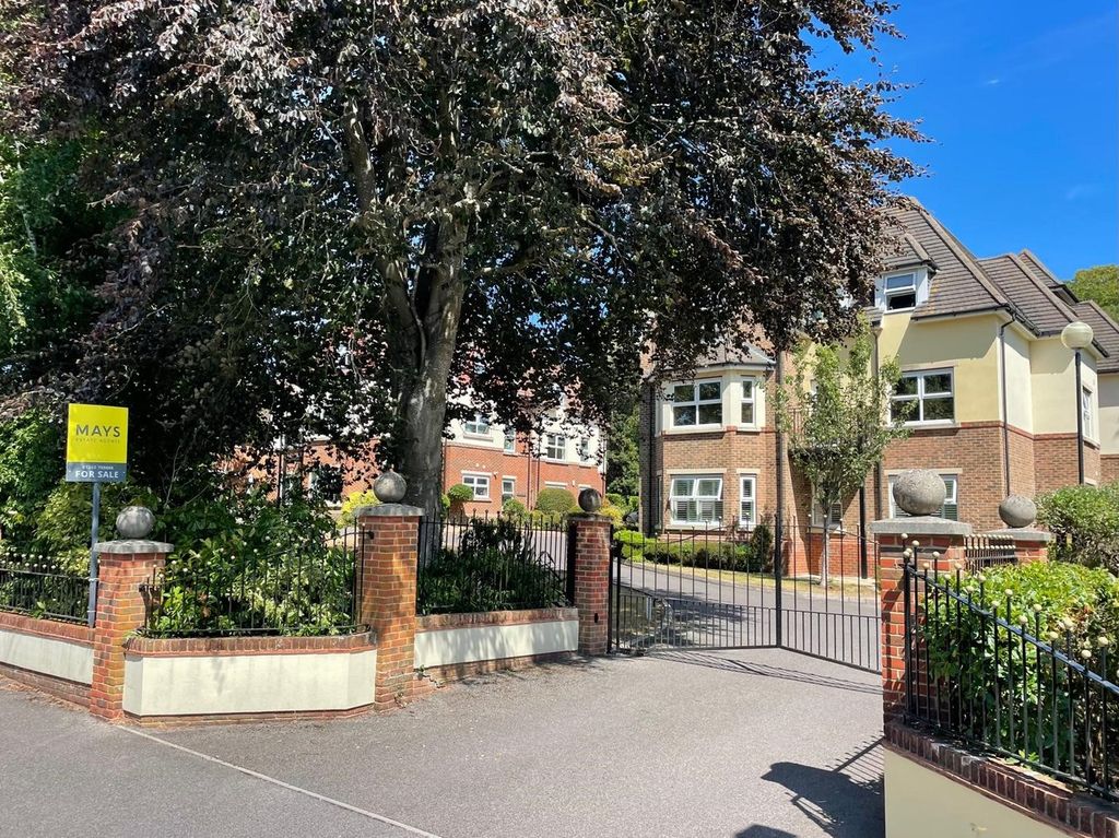 Property photo 3 of 21