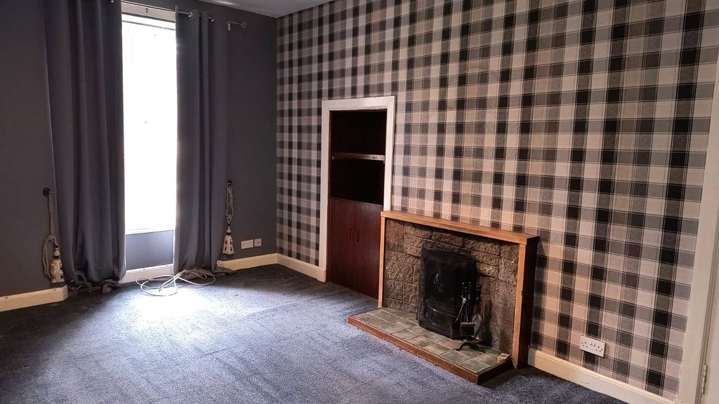 Property photo 2 of 11 Picture No. 01