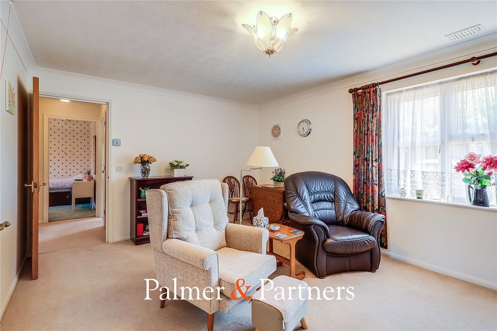 Property photo 2 of 14 Picture No. 07