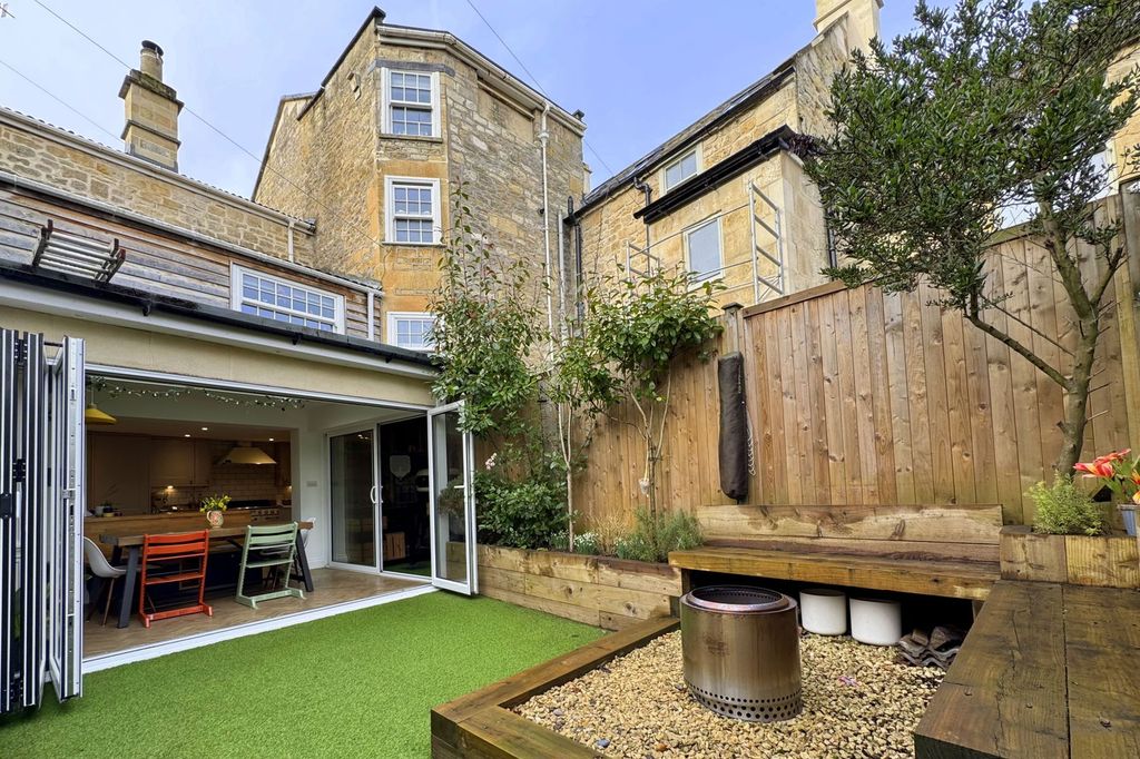 Property photo 1 of 24