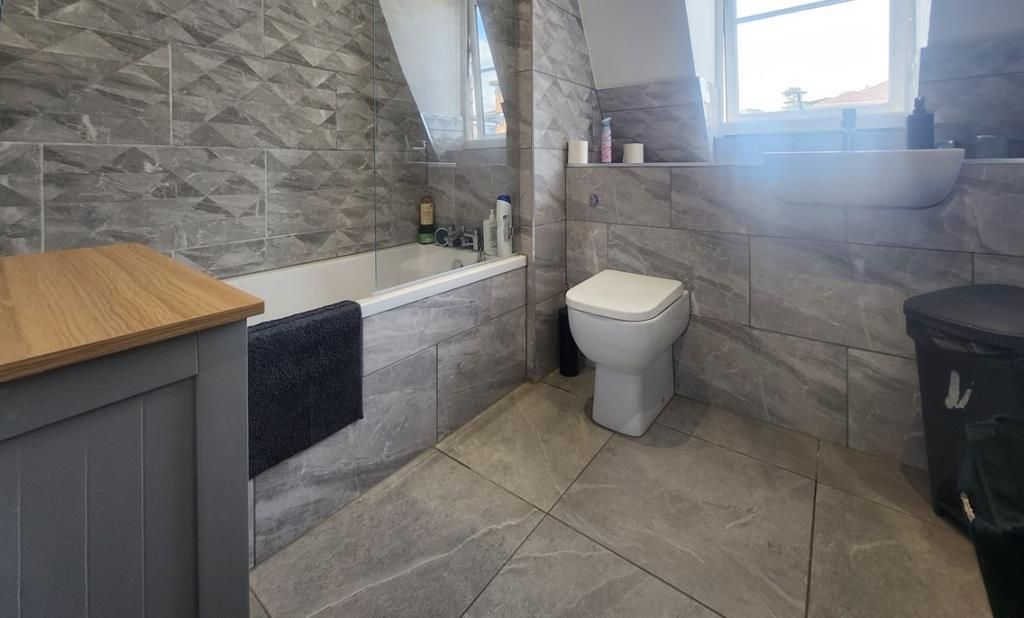Property photo 3 of 4 Bathroom
