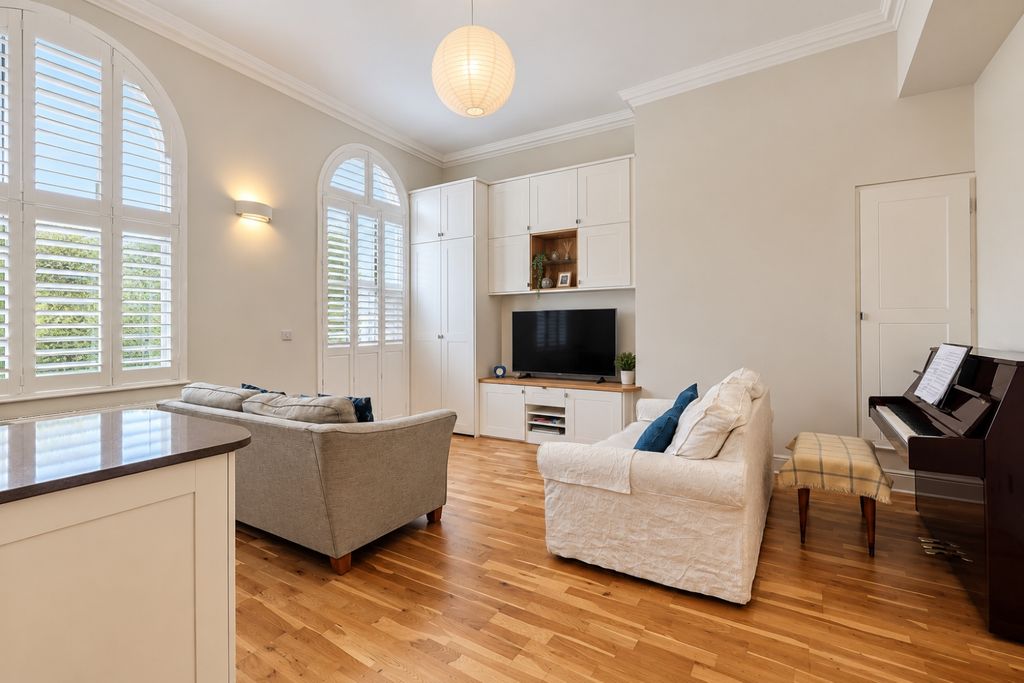 Property photo 3 of 8 Open Plan Lounge