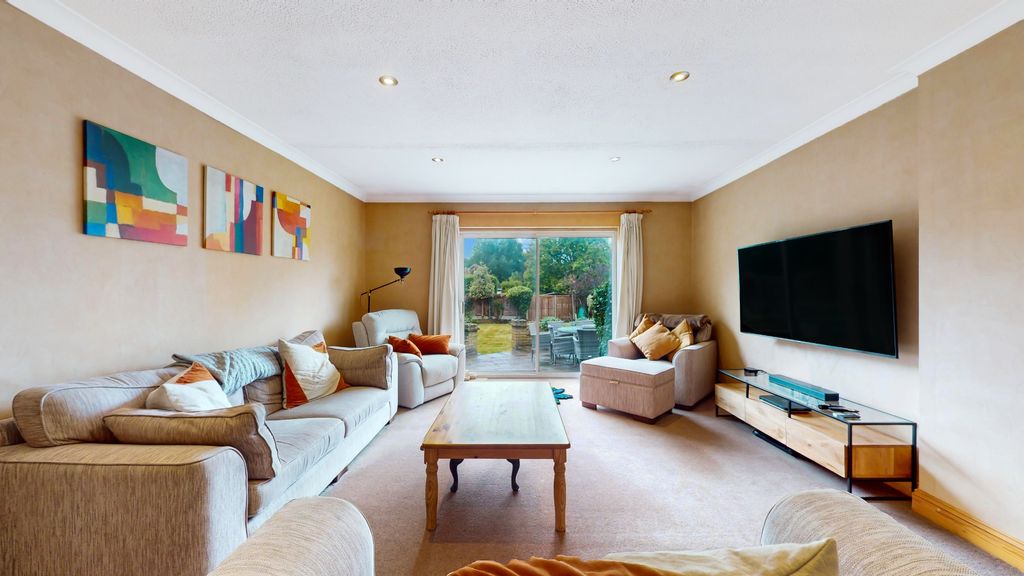 Property photo 3 of 16 4428054