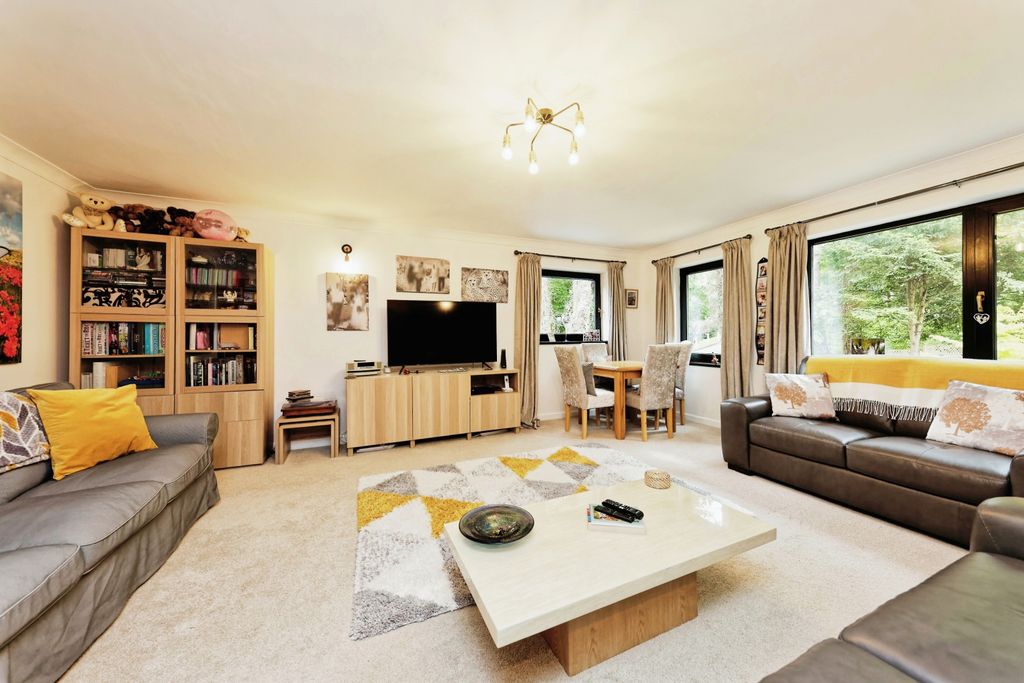 Property photo 3 of 15 Photography