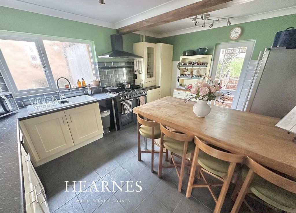 Property photo 1 of 25