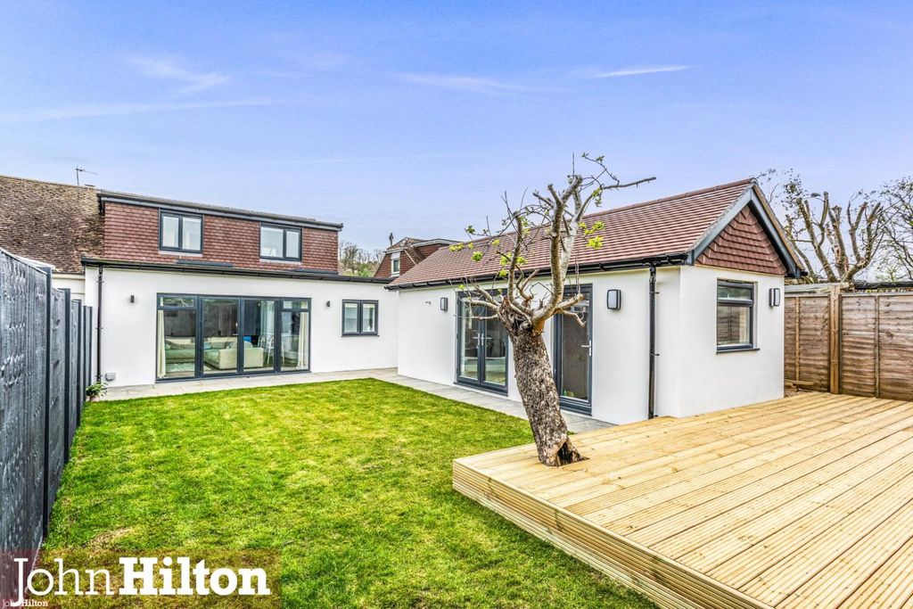 Property photo 2 of 17 Eley Drive10.Jpg