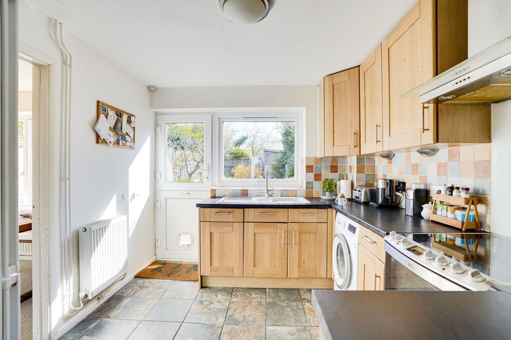 Property photo 3 of 15