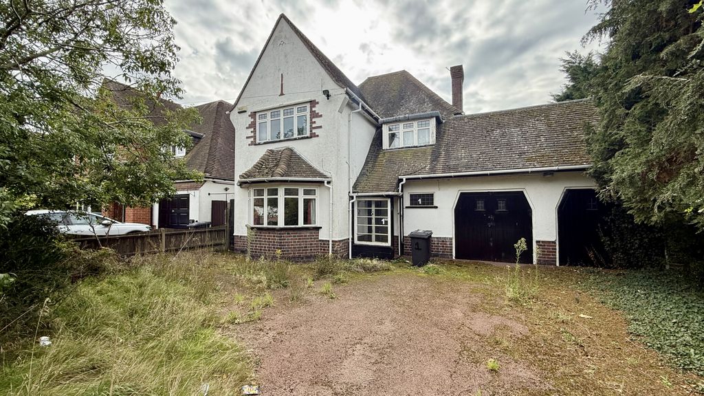 Property photo 1 of 10 3 Bed Detached House For Sale Marydene Drive, Leicester Le5