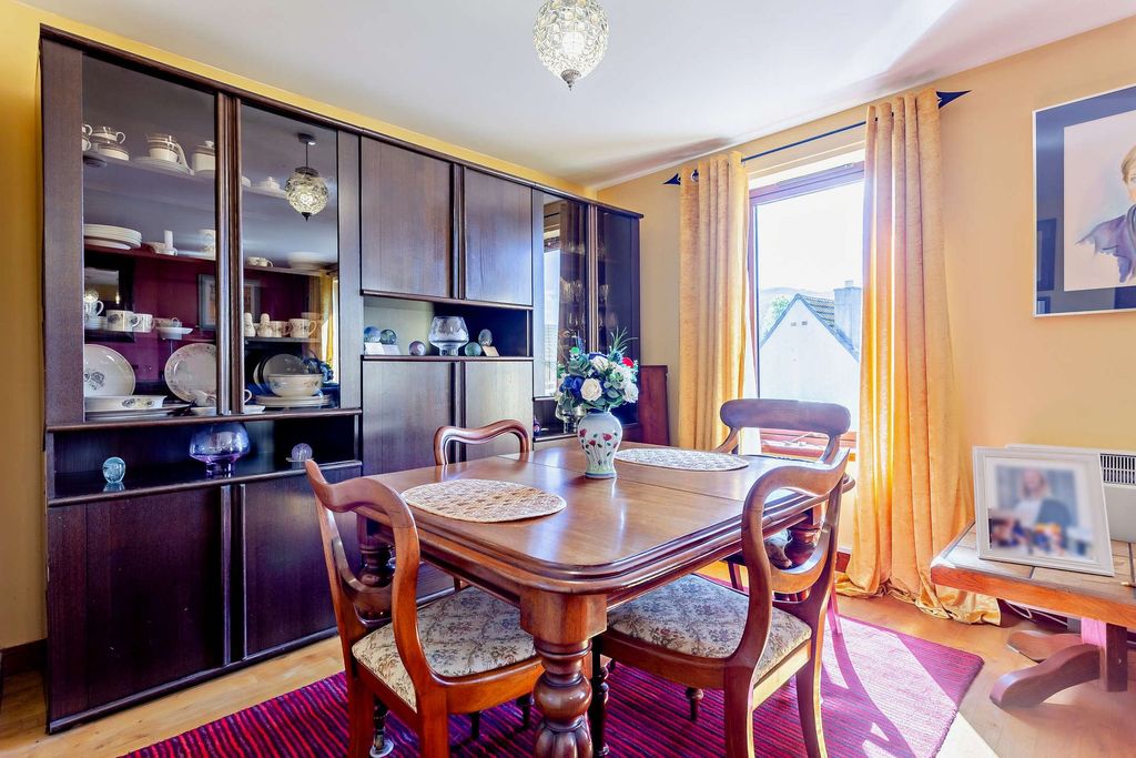Property photo 3 of 40 Lounge/Dining Room