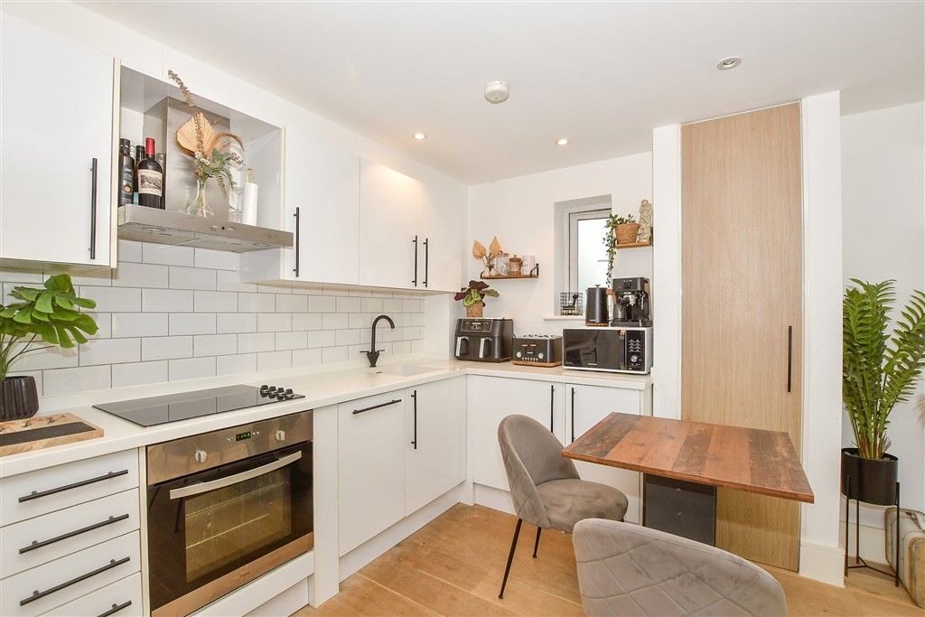 Property photo 2 of 10 Lounge/Kitchen/Diner