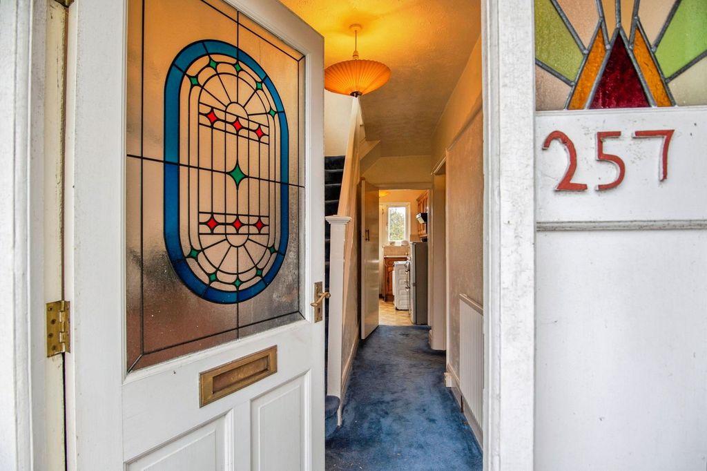 Property photo 3 of 19