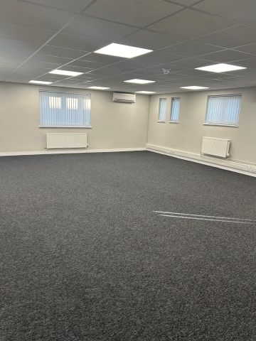 Property photo 2 of 3