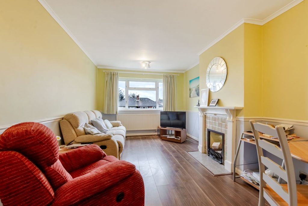 Property photo 2 of 9