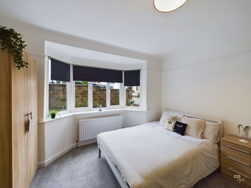 Property photo 3 of 22 Bed 1