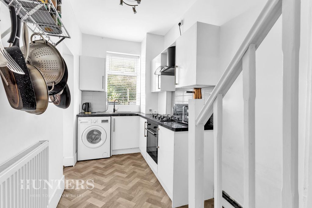 Property photo 3 of 15 Kitchen