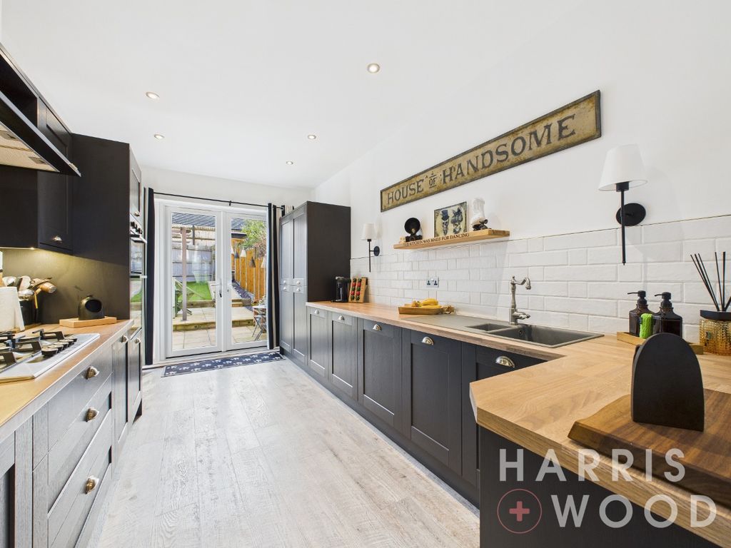 Property photo 2 of 30 4854193