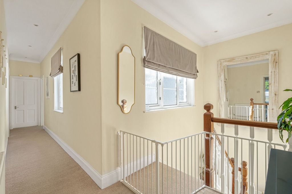 Property photo 3 of 22