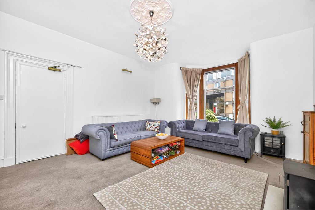 Property photo 3 of 34 Photo 3