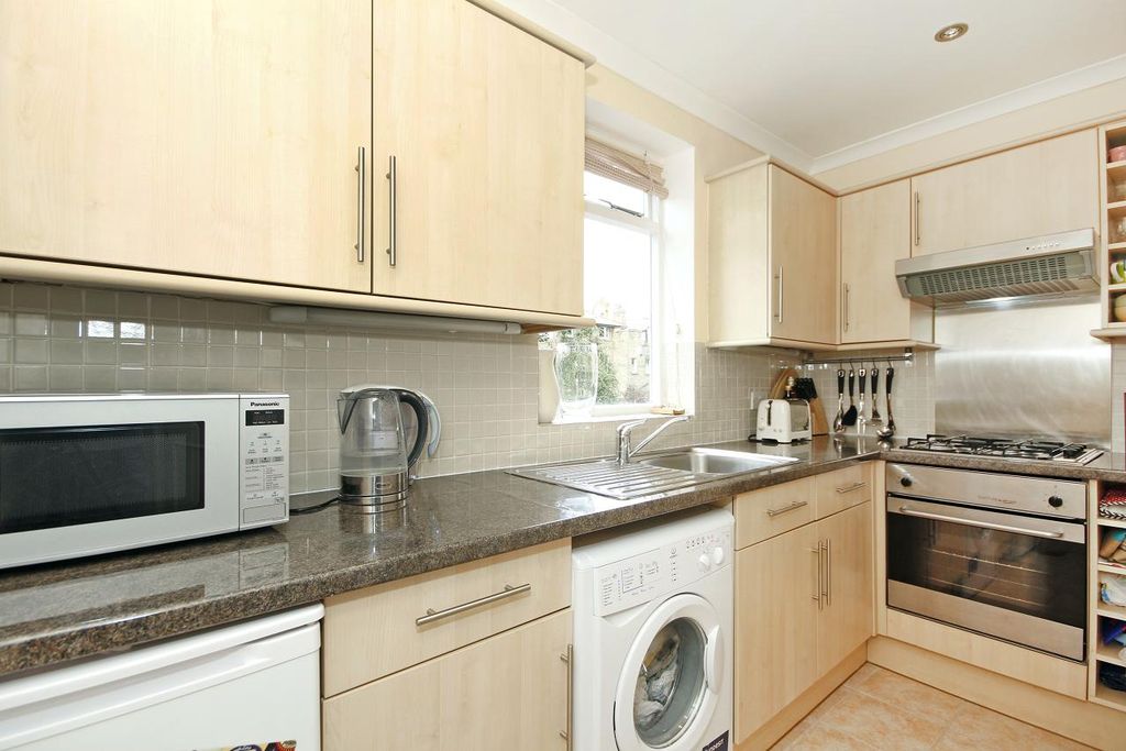 Property photo 3 of 6