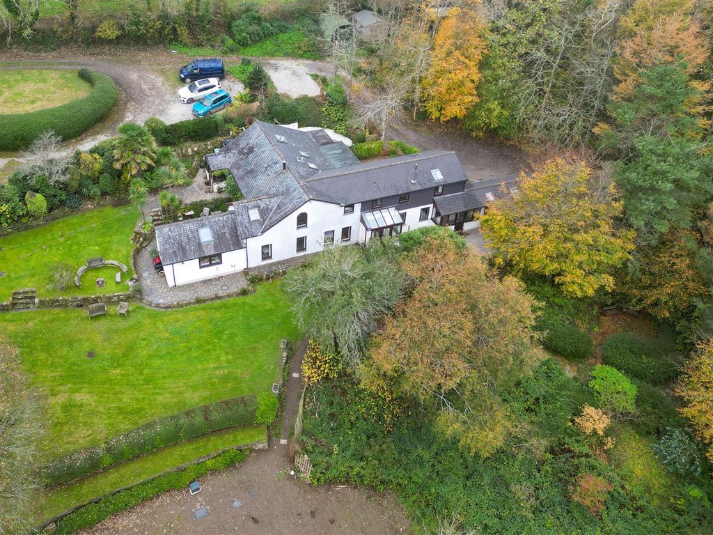 Property photo 1 of 44