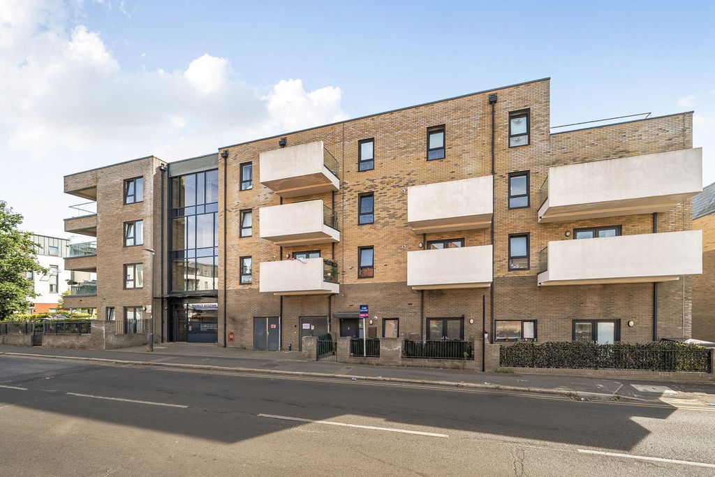 Property photo 1 of 12 20-6A71B71c70B37-...