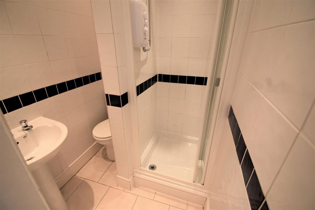 Property photo 2 of 7 Pic13.Jpg