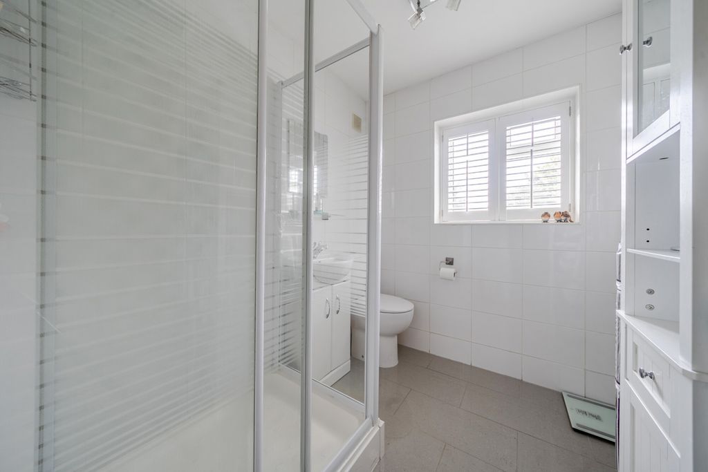 Property photo 2 of 17 1496164-1-6A633d9...