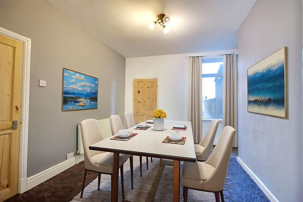 Property photo 3 of 22 Ai Dining Room.Jpeg