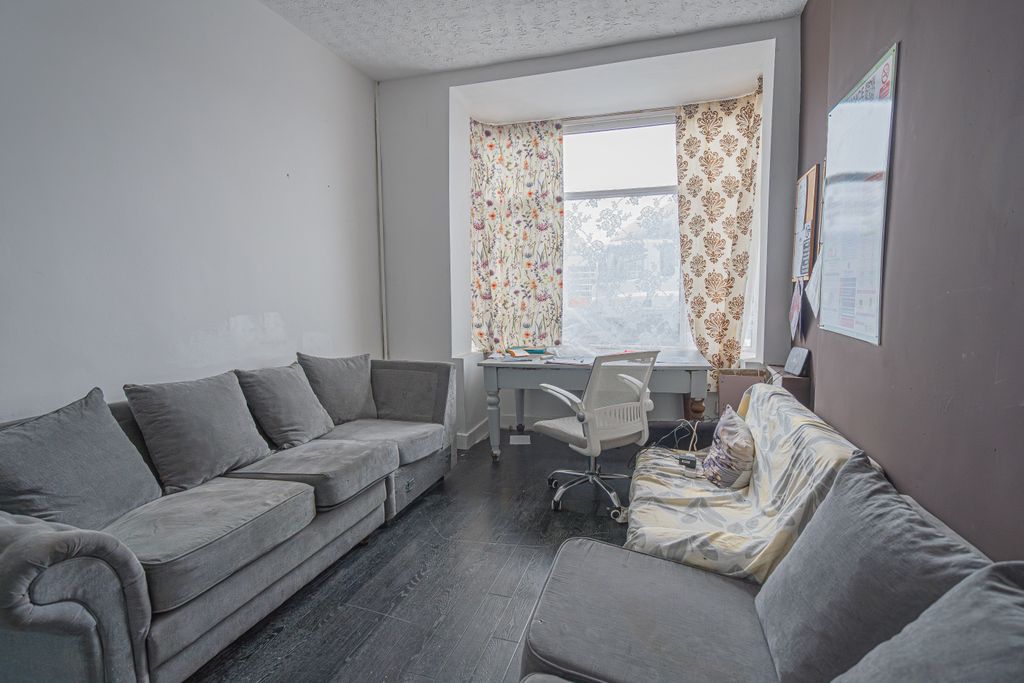 Property photo 3 of 10 20251003-Dsc0685620251003