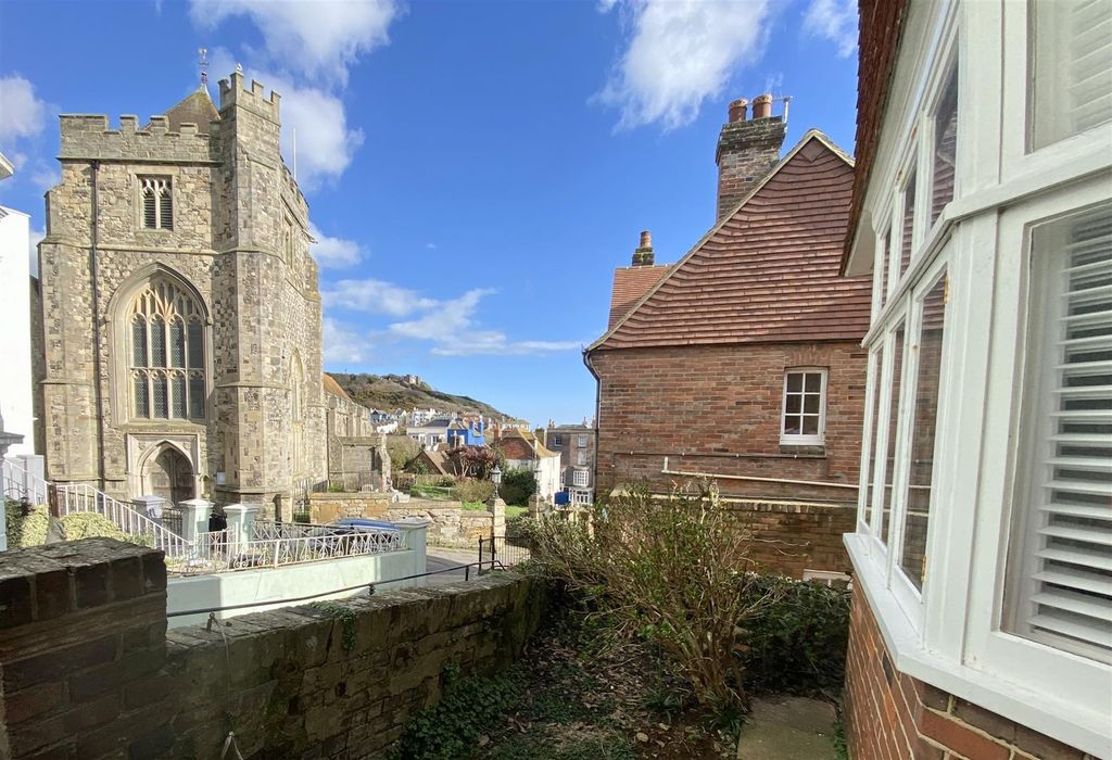 Property photo 3 of 20