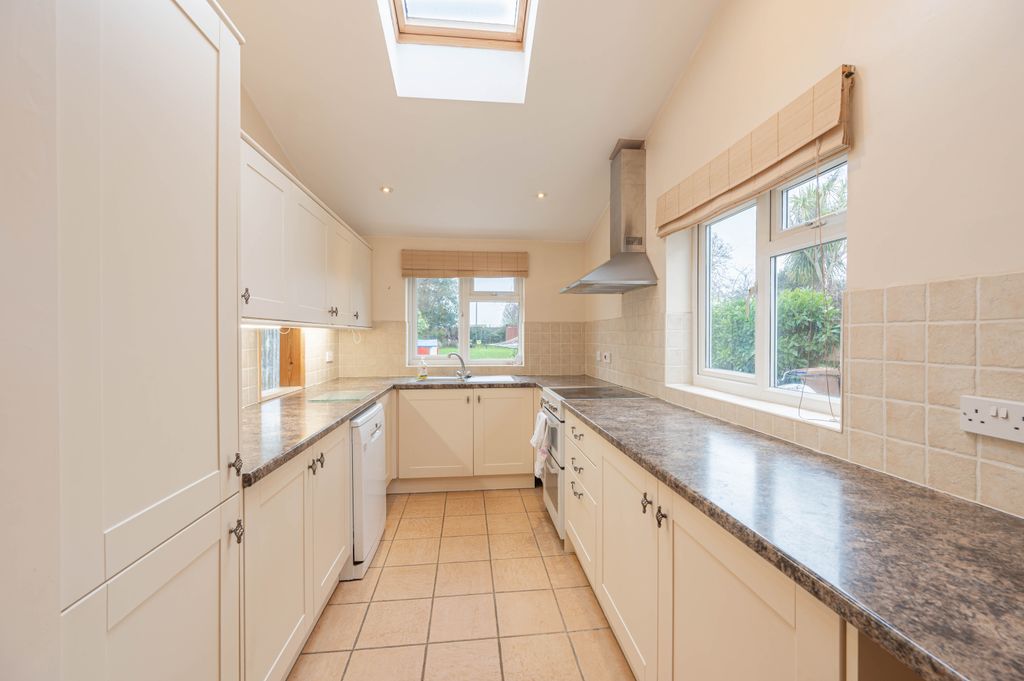 Property photo 3 of 14 Dsc_4643-Hdr