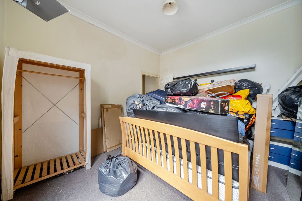 Property photo 3 of 18 1466740-4-6A0d9c7...