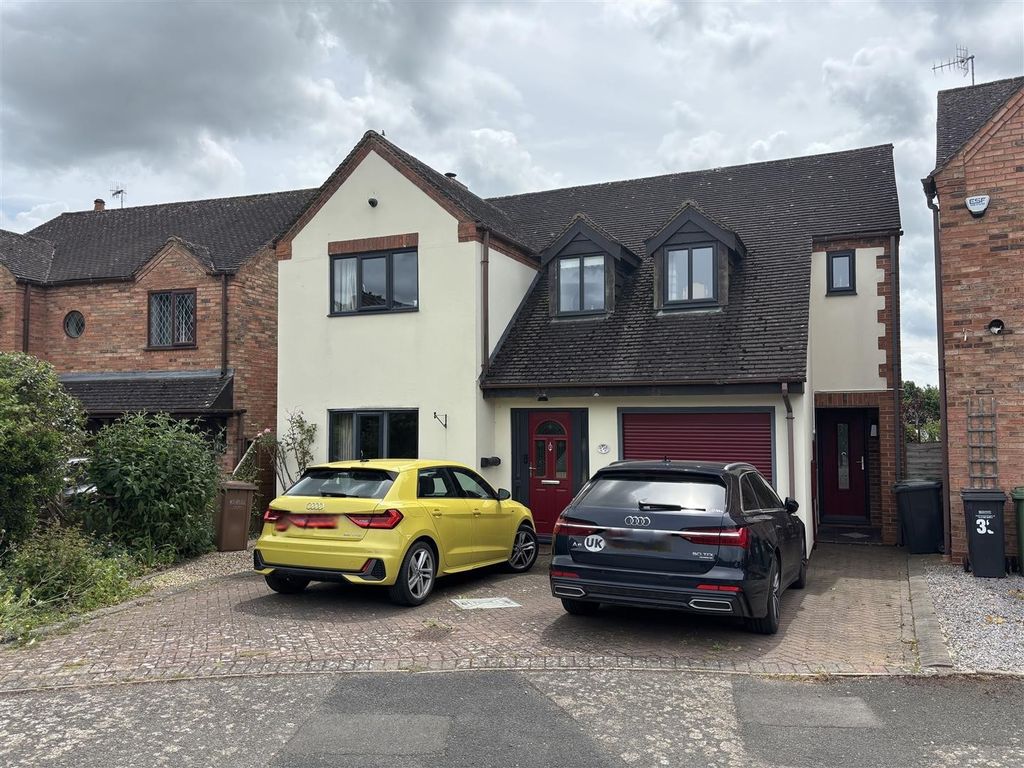 Property photo 1 of 18