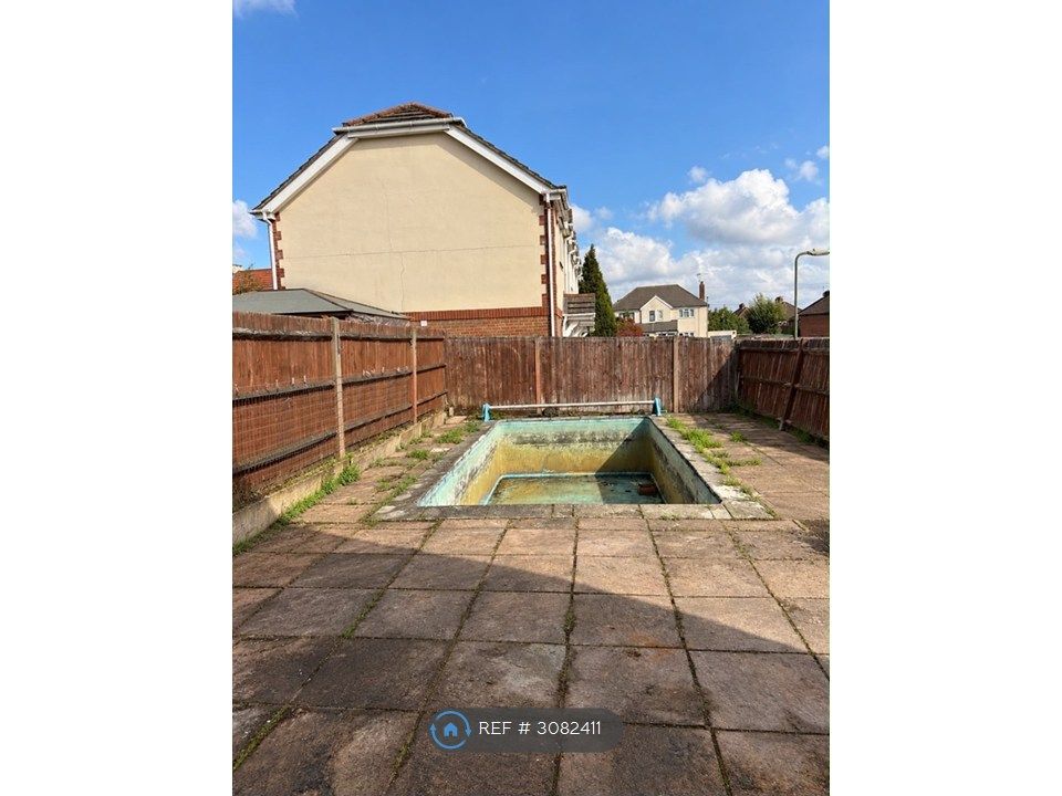 Property photo 3 of 18