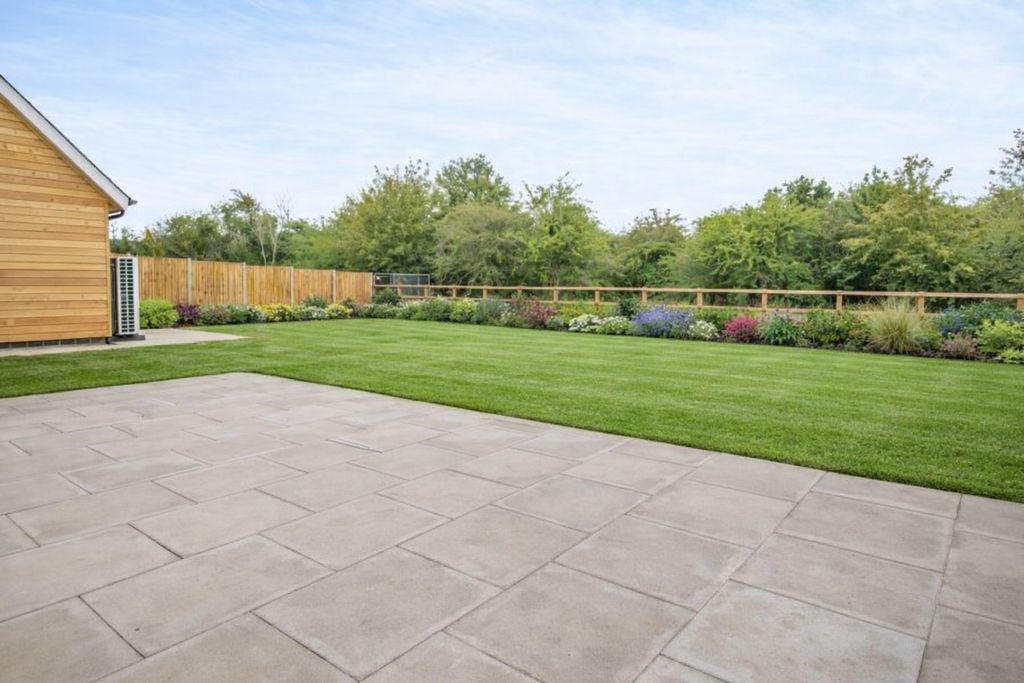 Additional image 4 of 5 bed detached house for saleCatalina Close, Halesworth IP19