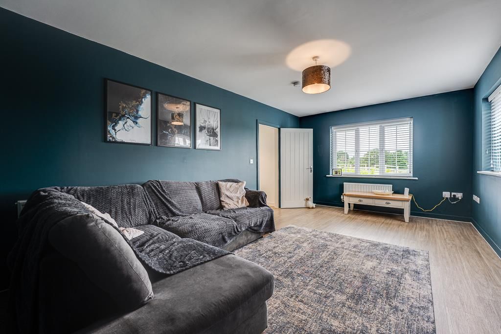 Property photo 3 of 38 1 Baldwin Close, Weldon (13 Of 38).Jpg